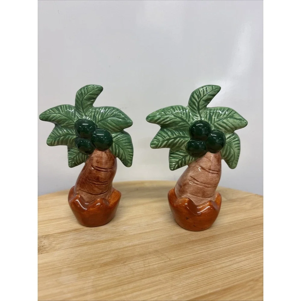 Vintage Palm Tree Salt & Pepper Shakers Ceramic Japan Rare Beach Nautical